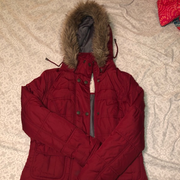 Red coat - Picture 5 of 5